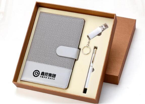 如何在禮品定制中融入企業理念?