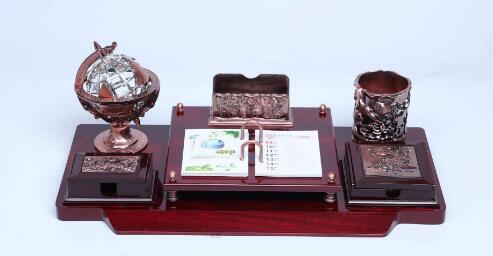 商務禮品定制需貼切場合需求